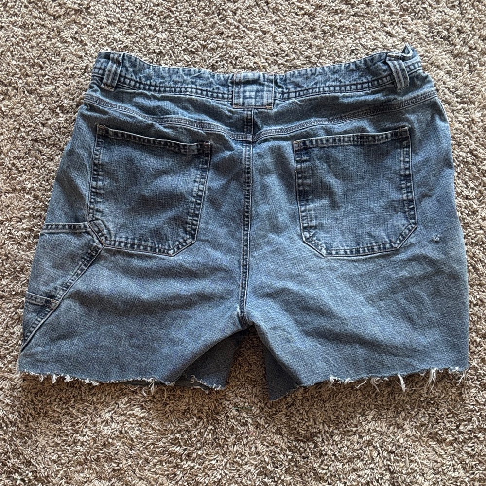 Columbia Sportswear Womens Size 14 Cut Off Frayed Hem Denim Jean Shorts